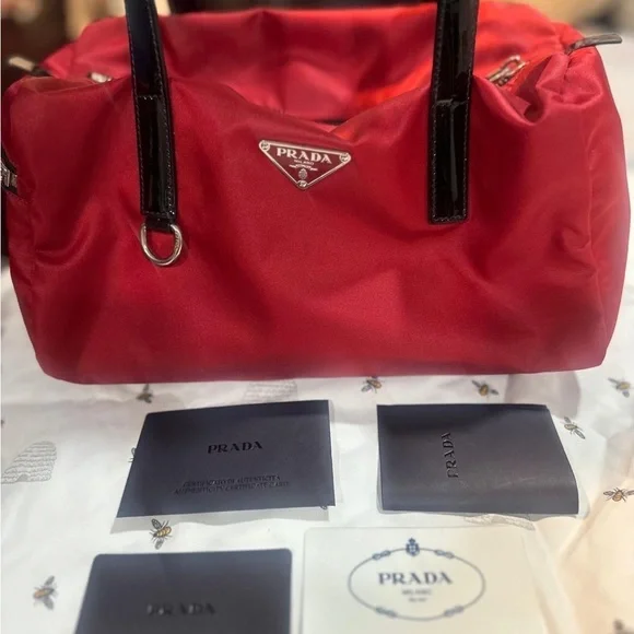 Prada Women's Red and Black Bag - Picture 10 of 16